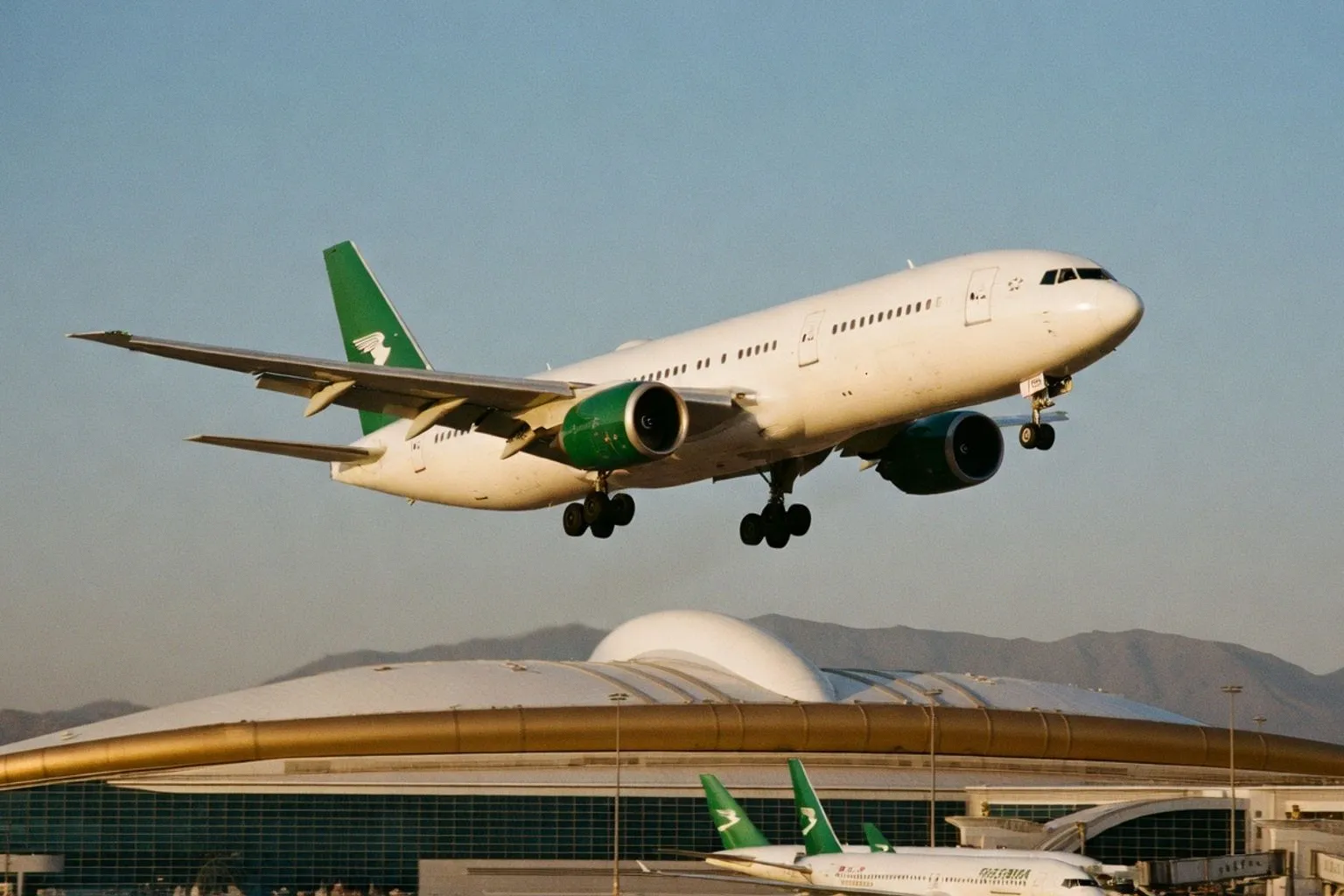 FAA установила систему контроля наземного движения уже в 100 аэропортах США