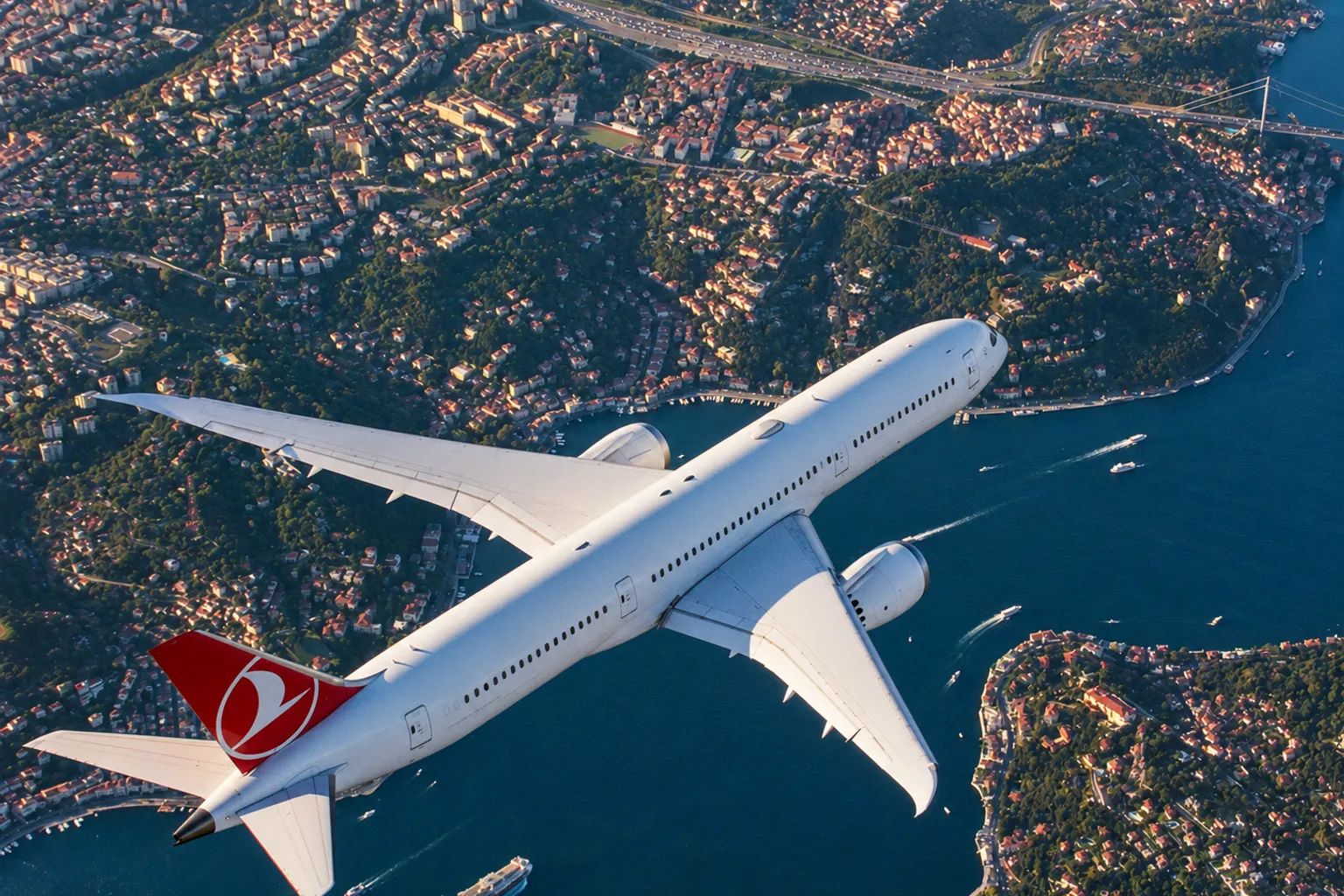 Правила перевозки пауэрбанков и умного багажа рейсами Turkish Airlines